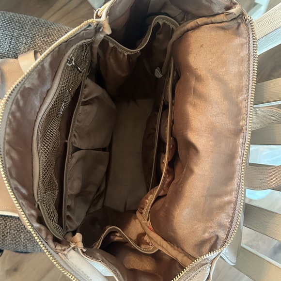 Sleepy Panda Diaper Bag - Picture 5 of 6